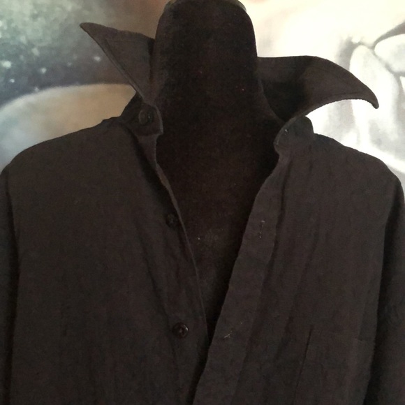 URBAN TRIBE black shirt size large - Picture 3 of 7